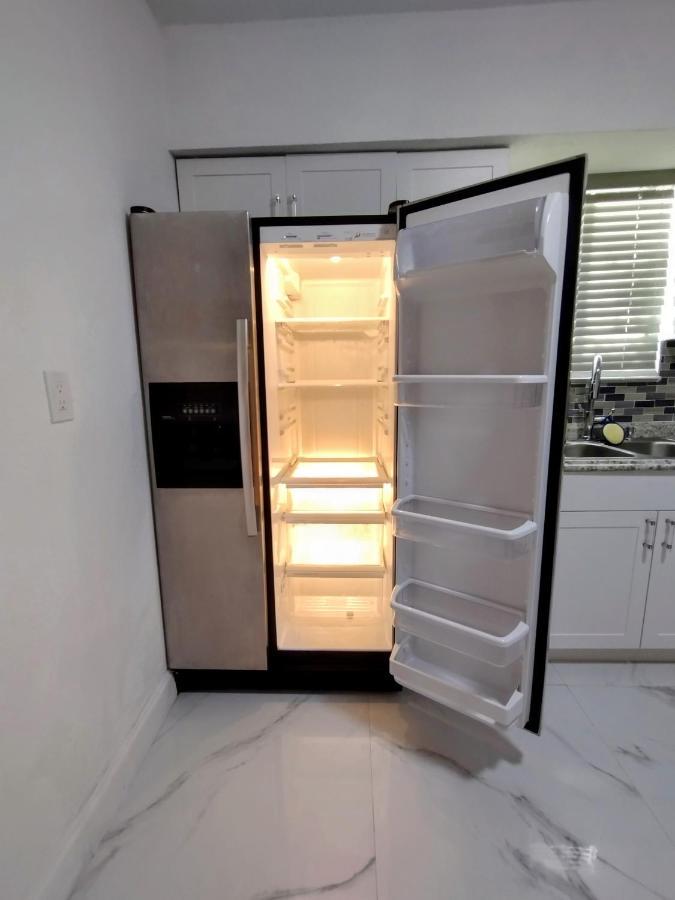 נורת' מיאמי ביץ' Cheerful 3-Bedroom Home /Ac+ Free Parking מראה חיצוני תמונה
