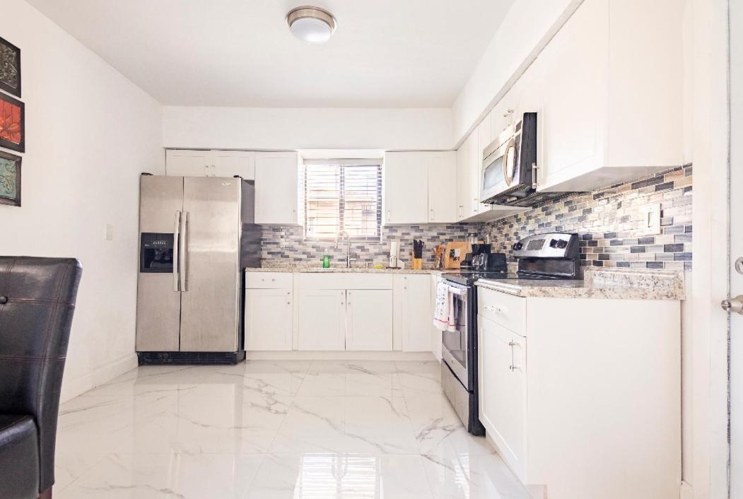 נורת' מיאמי ביץ' Cheerful 3-Bedroom Home /Ac+ Free Parking מראה חיצוני תמונה